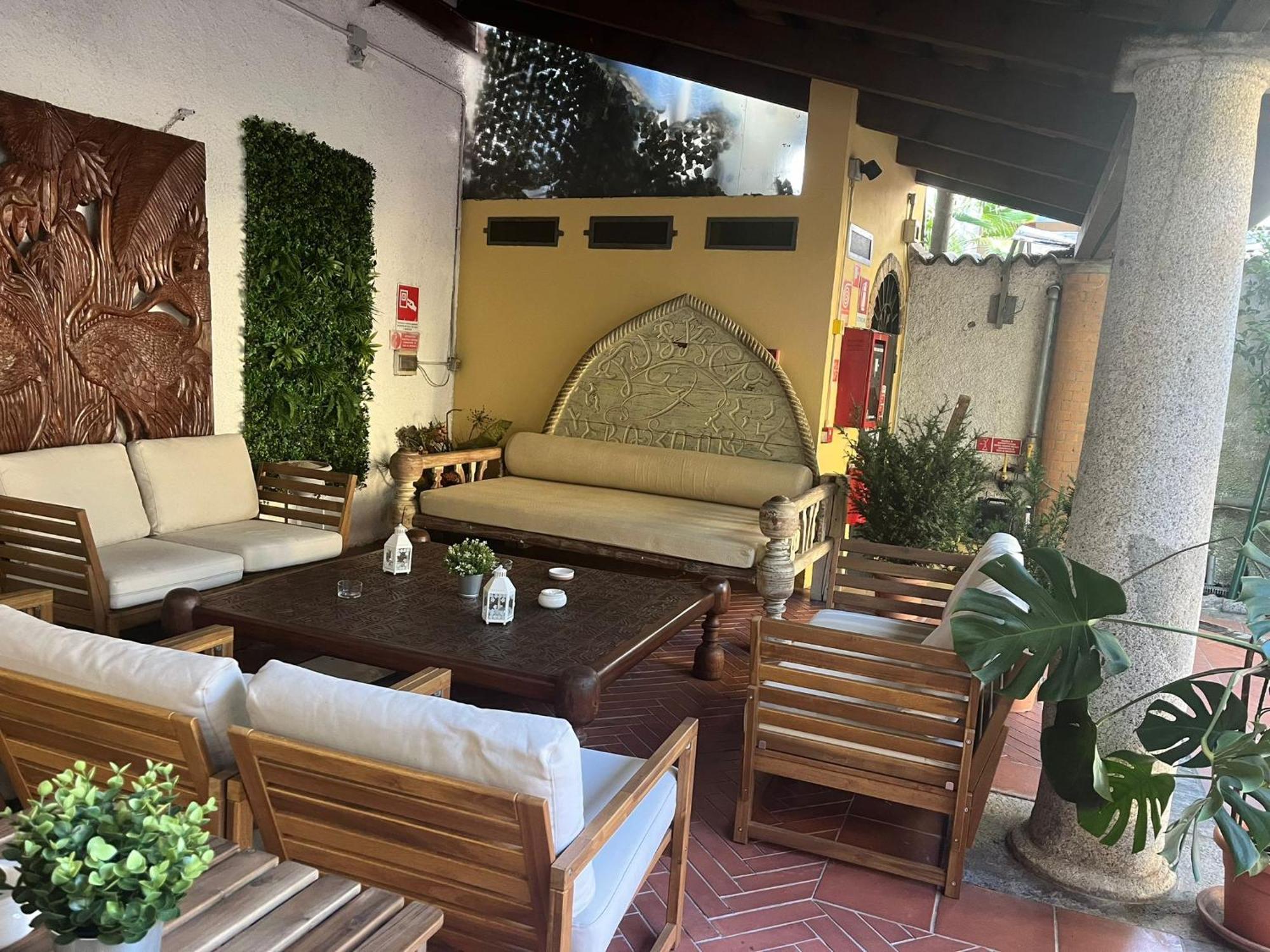 Bilocale Dafne Abbadesse Guest House Милан Экстерьер фото